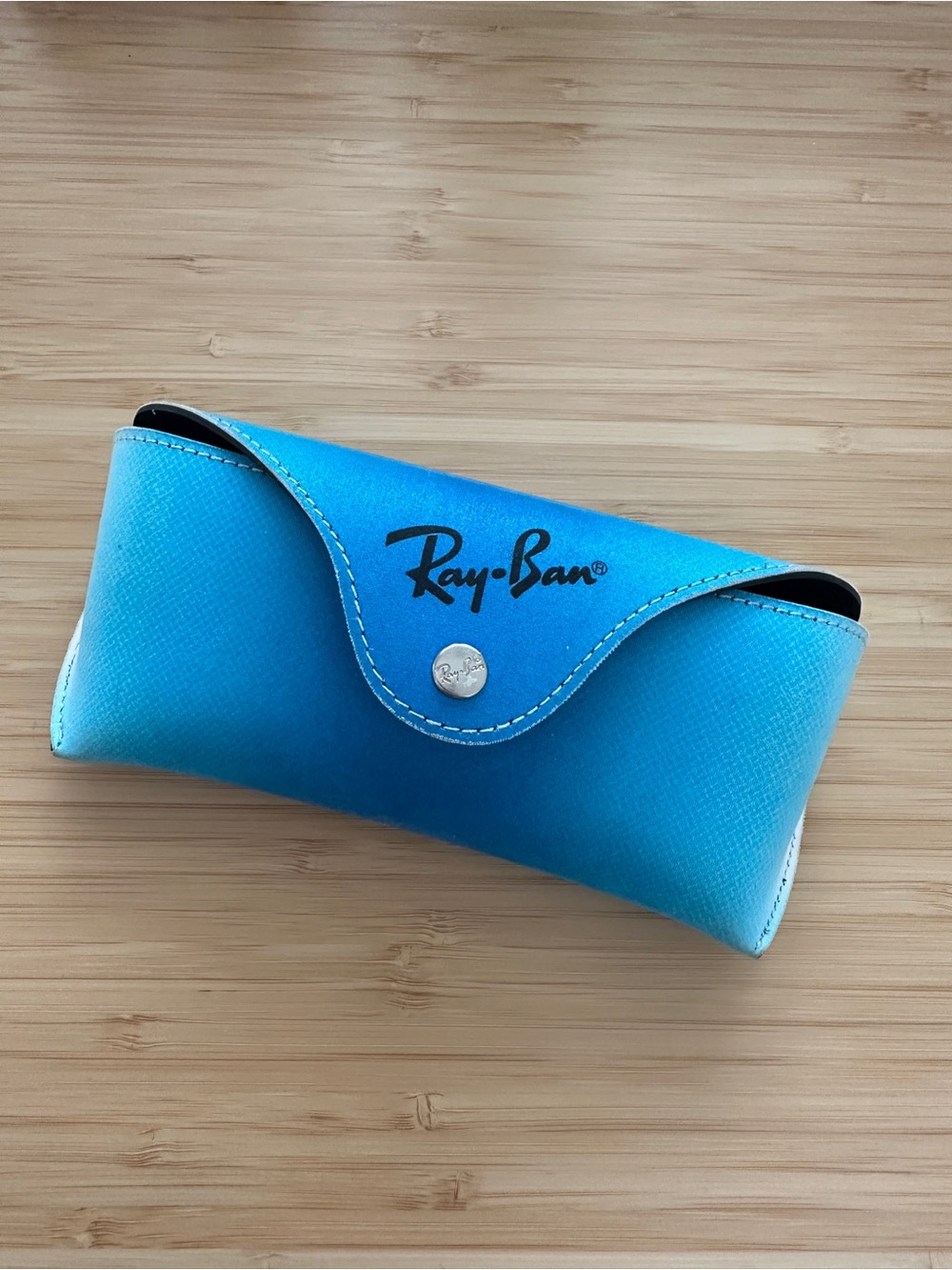 Ray-Ban Green Gradient Sunglasses - Picture 4 of 4